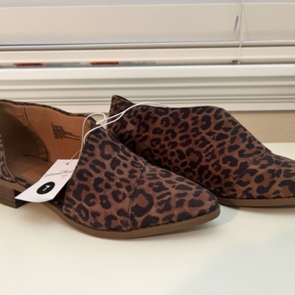 Universal Thread Goods Co. Leopard Shoes 7 NWT